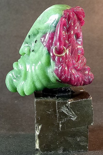 Камень Камень